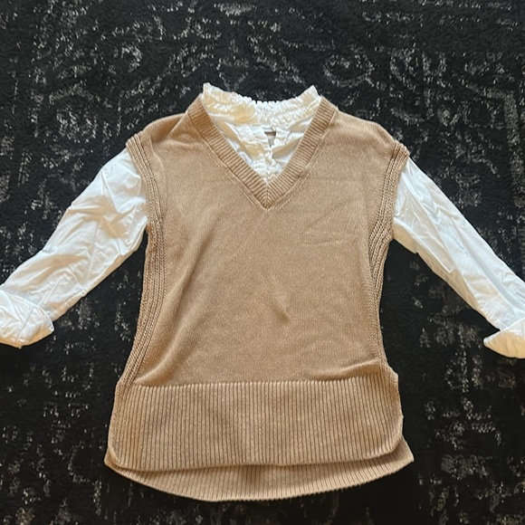 LOFT Beige Sweater Shirt - Picture 3 of 9